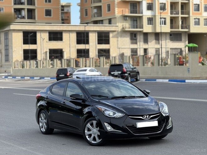 Hyundai Elantra-4