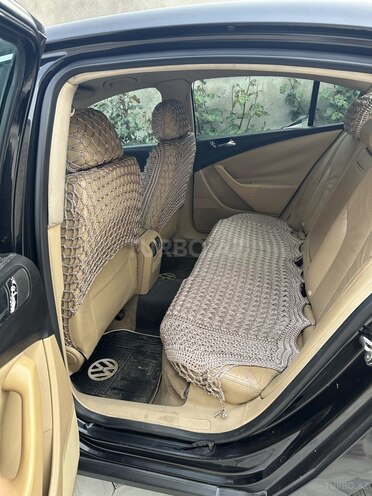 Volkswagen Passat-4