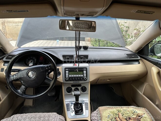 Volkswagen Passat-5