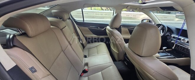 Lexus GS 200t-3