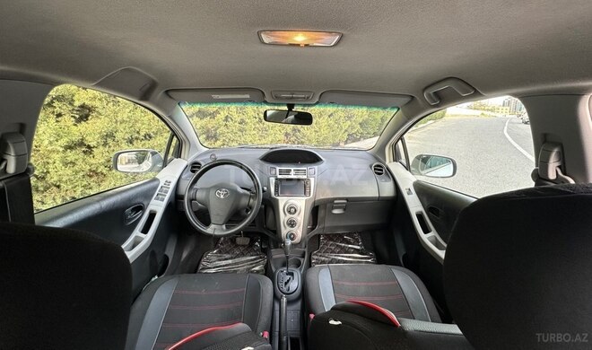 Toyota Yaris-6