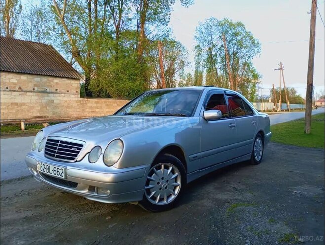 Mercedes E 200-20