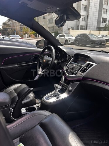 Chevrolet Cruze-9