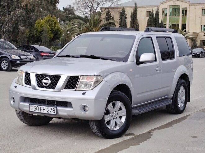 Nissan Pathfinder-12