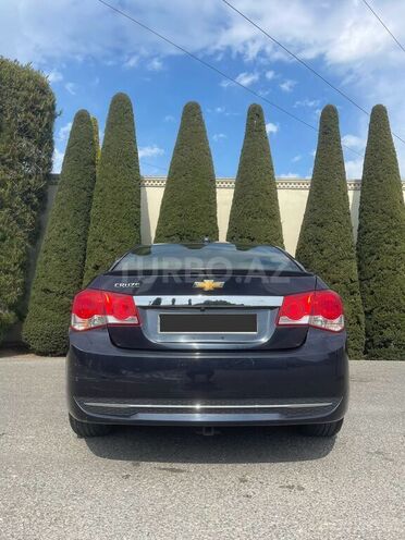 Chevrolet Cruze-12