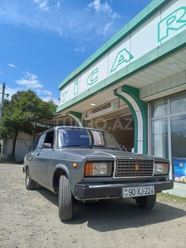 LADA (VAZ) 2107-1