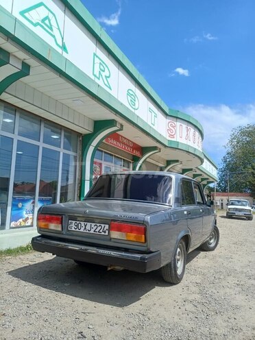 LADA (VAZ) 2107-4