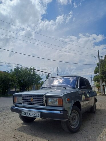 LADA (VAZ) 2107-2