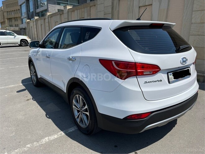Hyundai Santa Fe-5