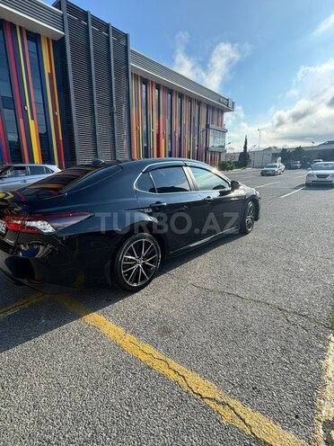 Toyota Camry-5