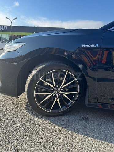 Toyota Camry-8