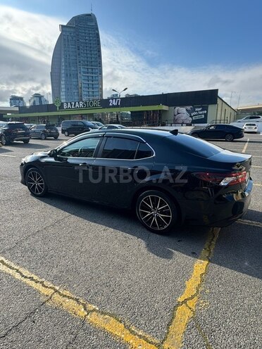 Toyota Camry-6