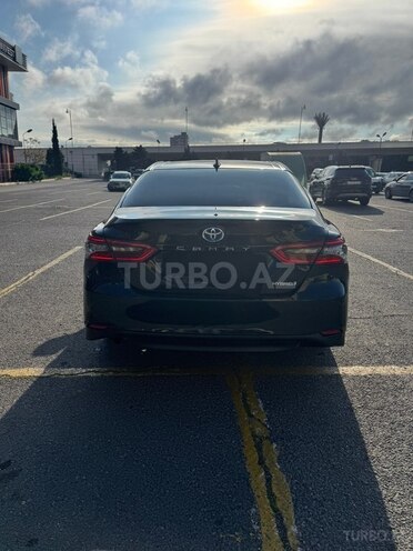 Toyota Camry-3