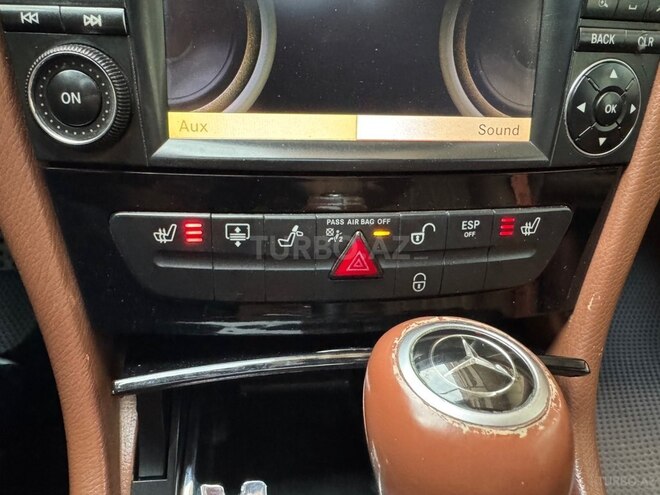 Mercedes E 350-19