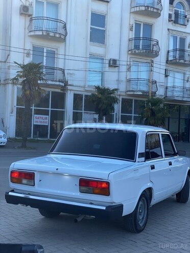 LADA (VAZ) 2107-2