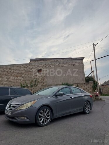 Hyundai Sonata-3