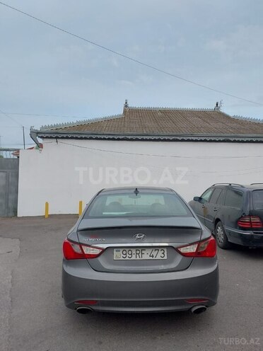 Hyundai Sonata-7