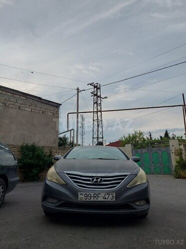 Hyundai Sonata-8