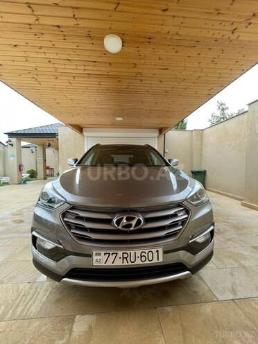 Hyundai Santa Fe-1