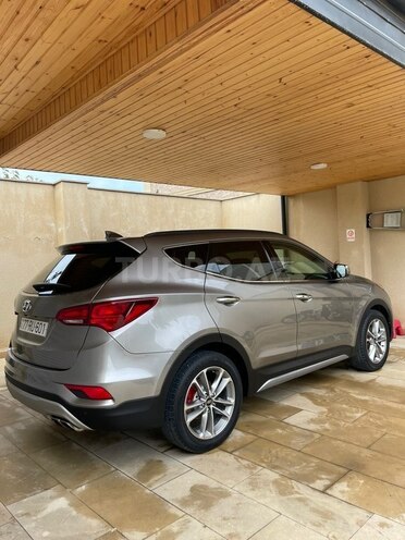 Hyundai Santa Fe-5