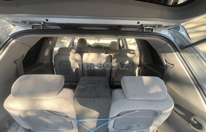 Kia Carnival-10
