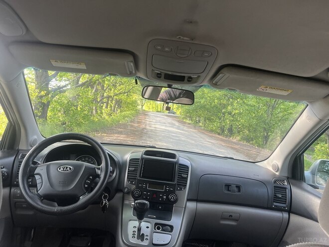 Kia Carnival-3