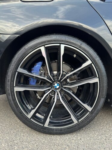 BMW 528-7