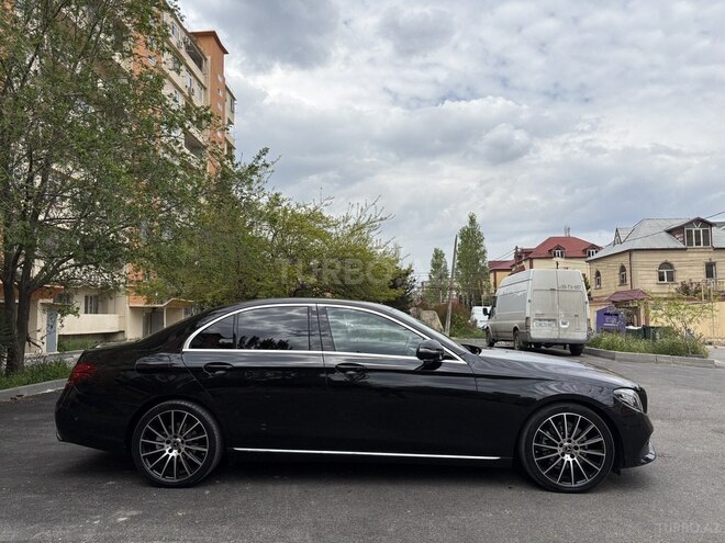 Mercedes E 200-4