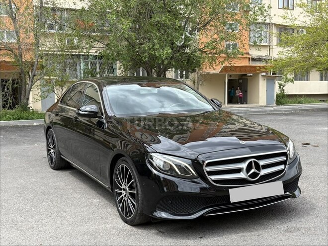 Mercedes E 200-8