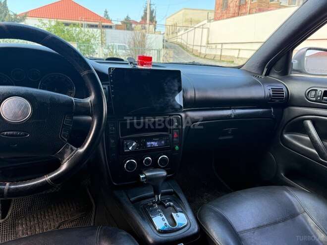 Volkswagen Passat-7