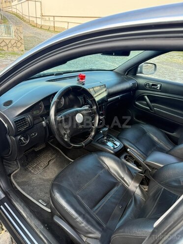 Volkswagen Passat-5