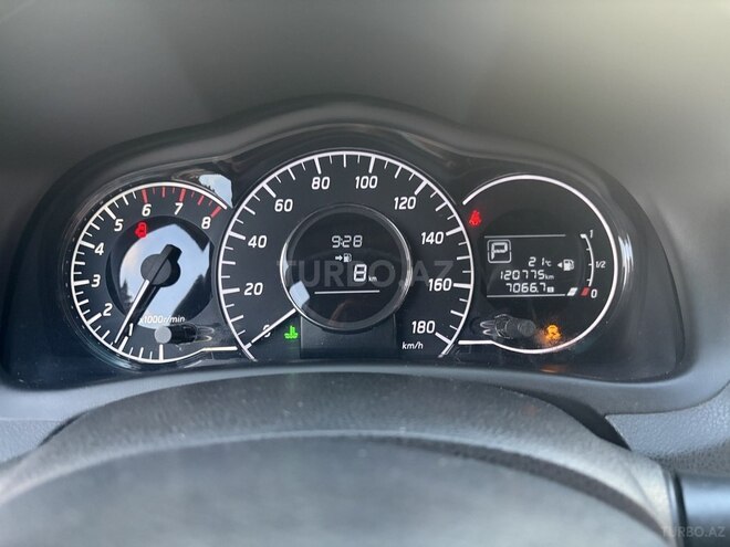 Nissan Note-9