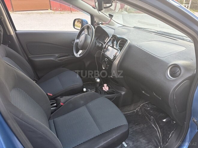 Nissan Note-5