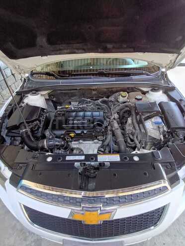 Chevrolet Cruze-9