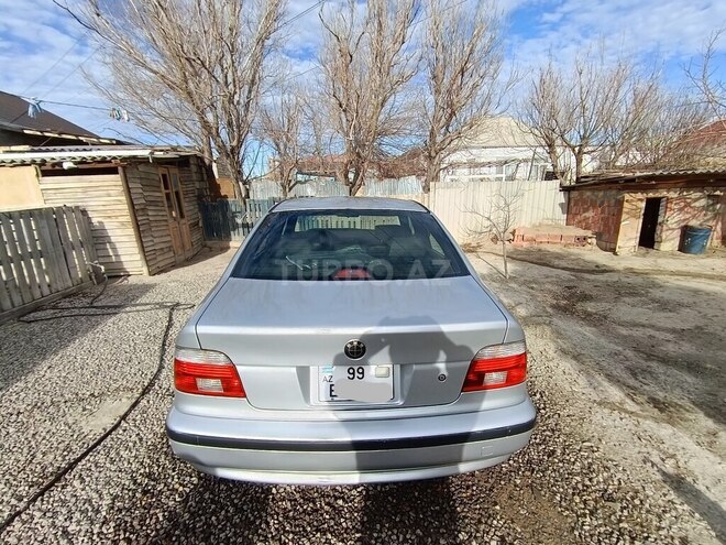 BMW 525-2