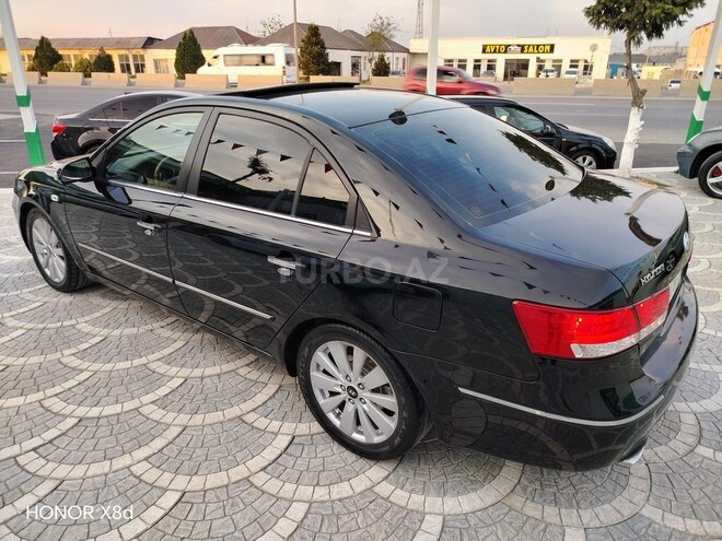 Hyundai Sonata-6