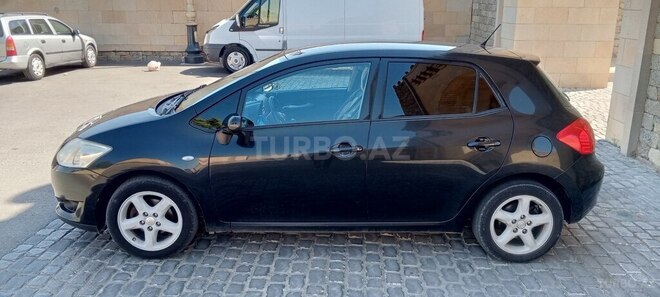 Toyota Auris-8