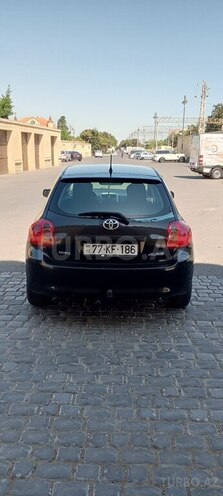 Toyota Auris-11