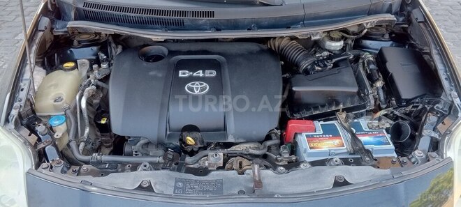 Toyota Auris-14