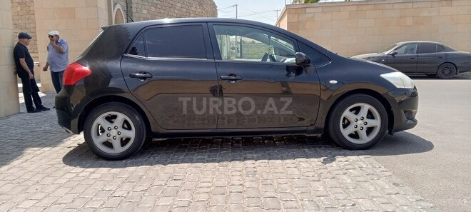 Toyota Auris-19