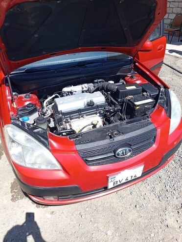 Kia Rio-4