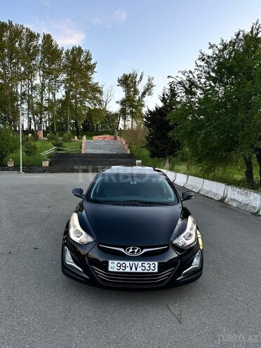 Hyundai Elantra-1