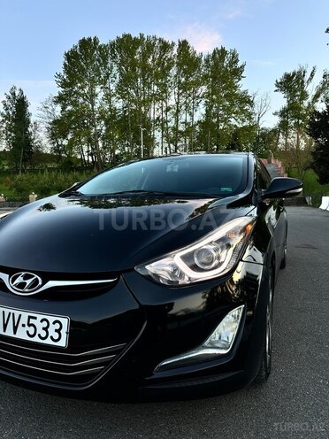Hyundai Elantra-8