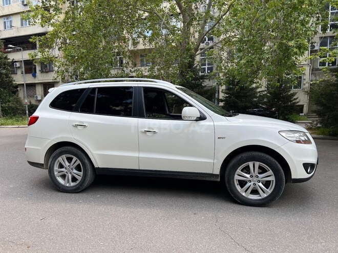 Hyundai Santa Fe-3