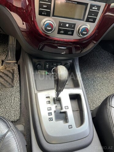 Hyundai Santa Fe-11