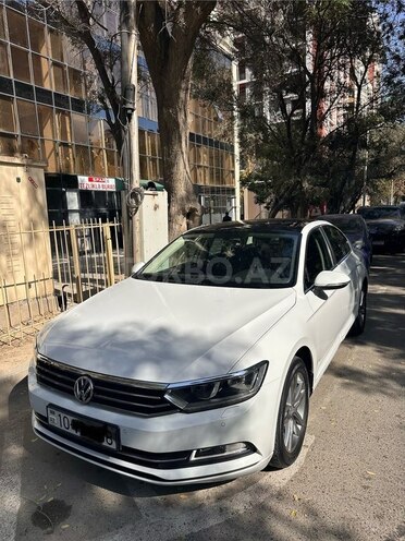Volkswagen Passat-4