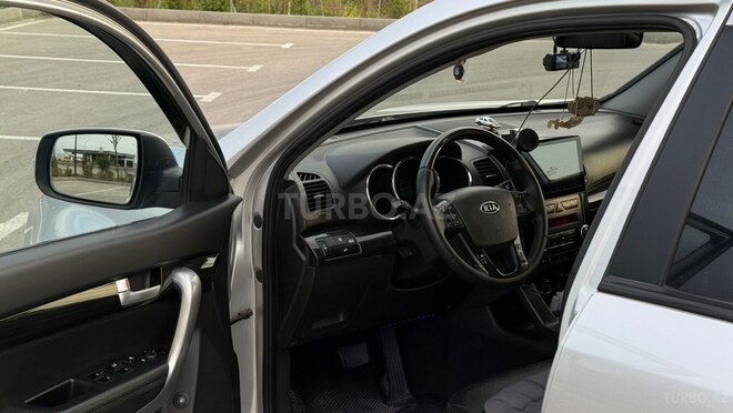 Kia Sorento-7