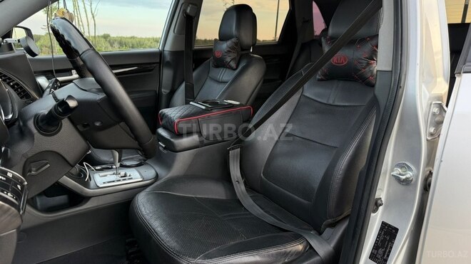 Kia Sorento-10