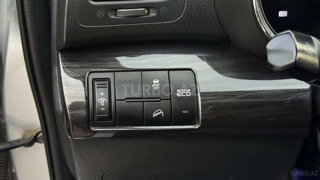 Kia Sorento-12