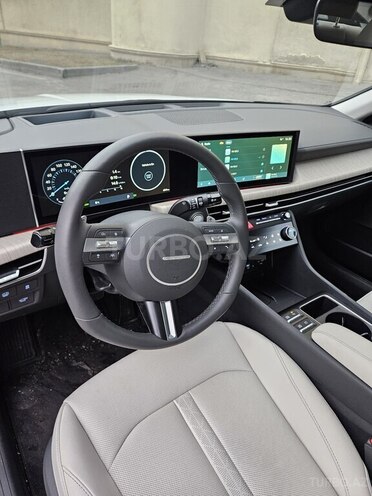 Hyundai Sonata-2